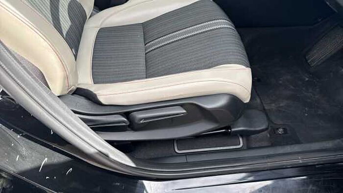 Honda HR-V 1.5 eHEV Advance Style 5dr CVT Hybrid Hatchback 